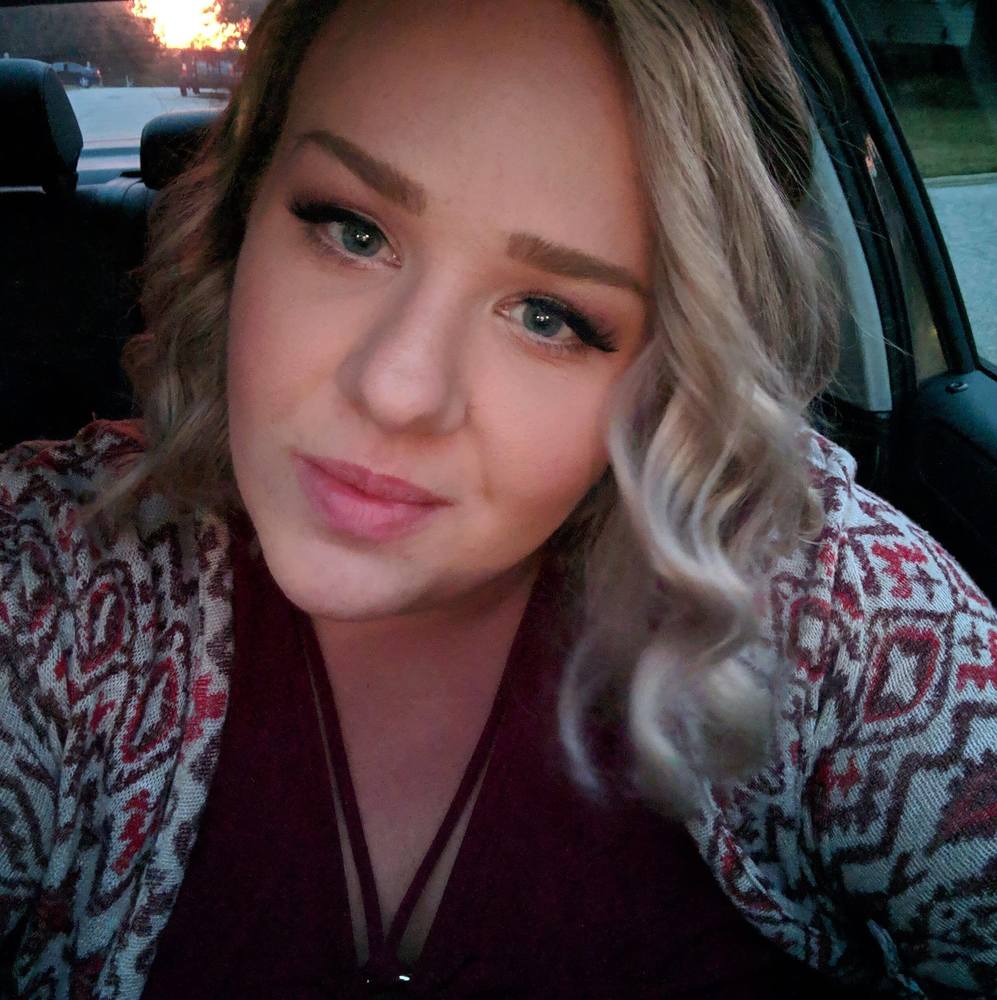 Meet your Posher, Julia vyaz